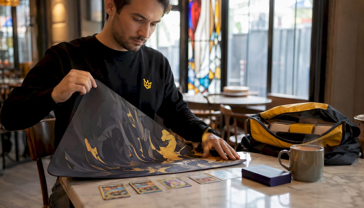 Choisir son tapis Pokémon : guide pratique 2026